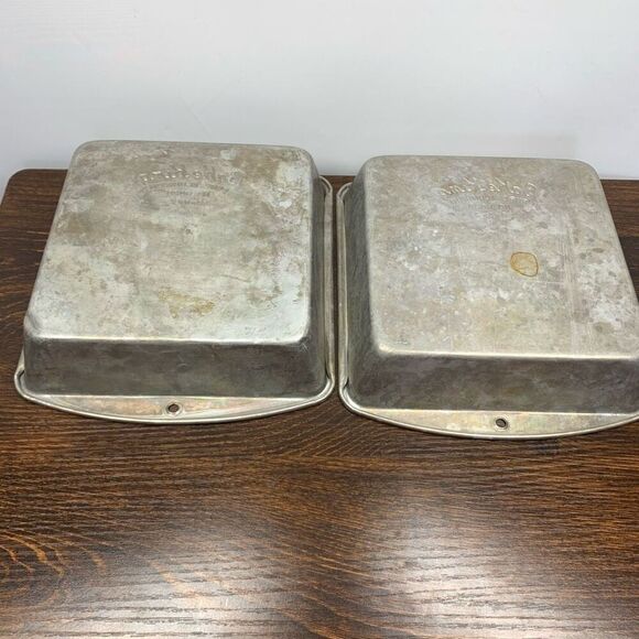 Bake King 2 set pure aluminum 8X8X2 pans - Picture 5 of 5